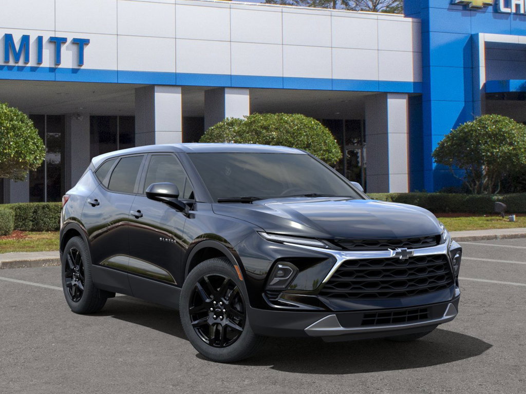 Certified 2025 Chevrolet Blazer LT FWD image 8