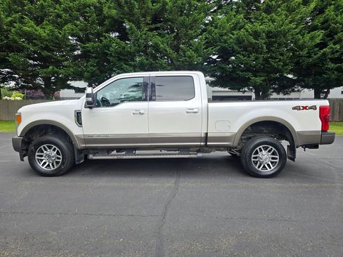Used 2019 Ford F350 King Ranch w/ King Ranch Ultimate Package AWD/4WD image 3