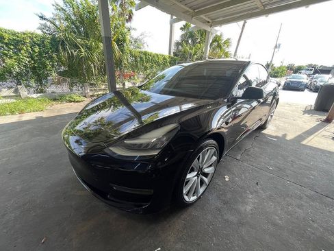 Used 2018 Tesla Model 3 Long Range RWD image 6