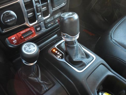 Used 2021 Jeep Wrangler Unlimited Rubicon 4xe image 27