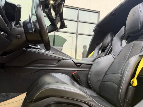 Used 2021 Chevrolet Corvette Stingray Preferred Cpe w/ Z51 Performance Package image 12