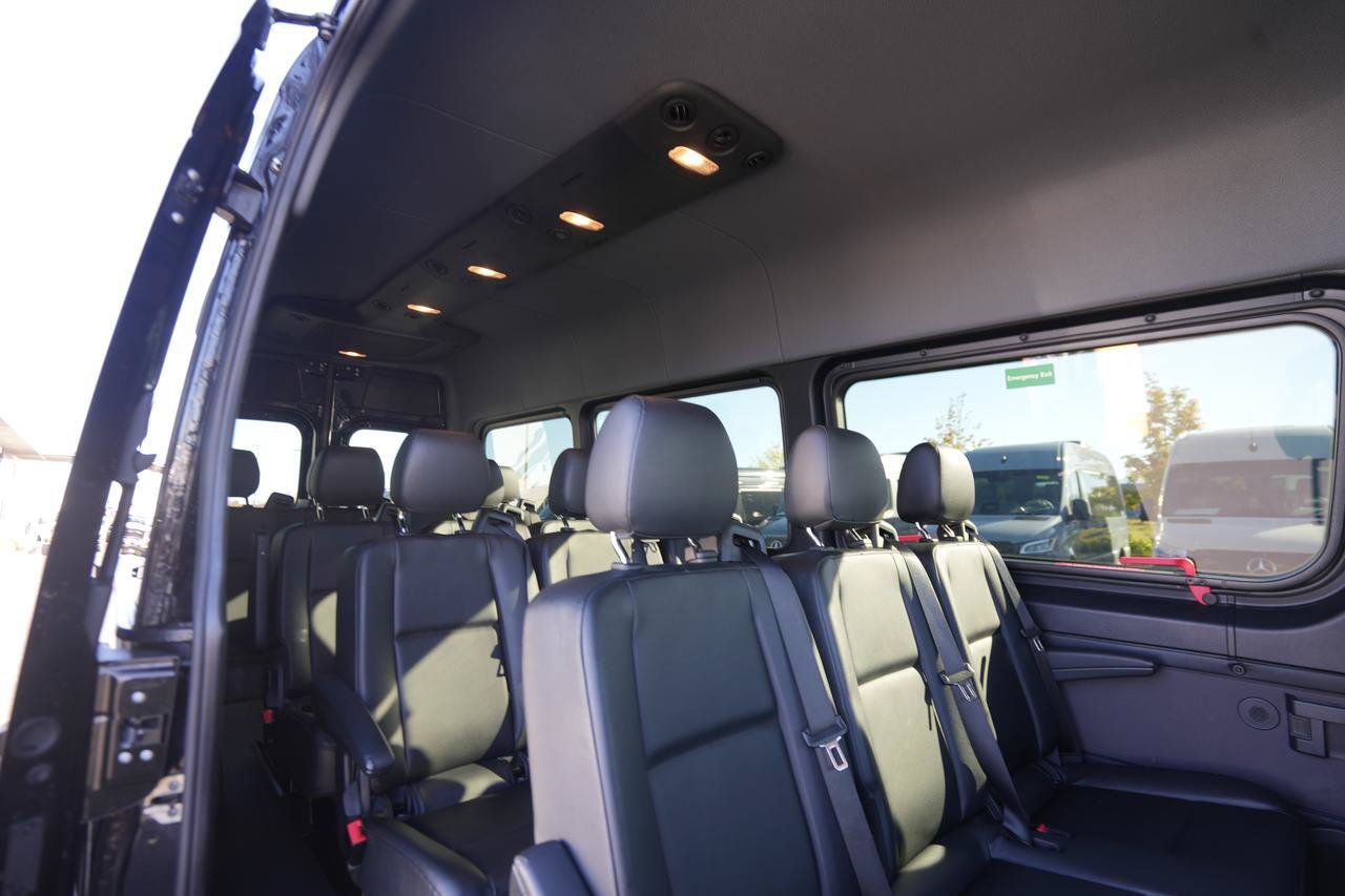 Used 2025 Mercedes-Benz Sprinter 2500 image 11