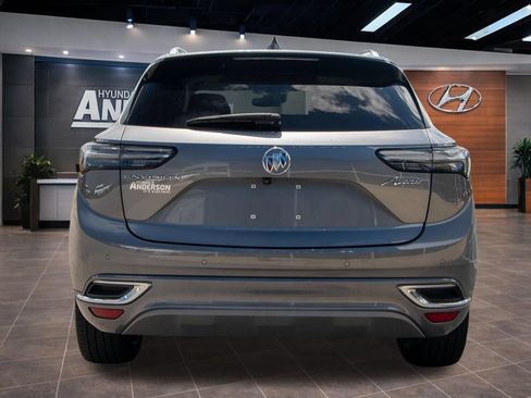 Used 2022 Buick Envision Avenir w/ Safety Package FWD image 11