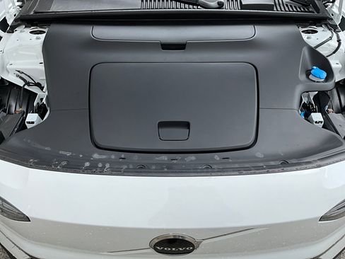 New 2026 Volvo EX30 Plus w/ Protection Package Premier image 23