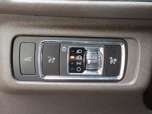 Certified 2022 Lincoln Corsair Reserve w/ Equipment Group 201A image 18