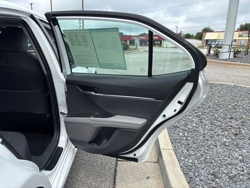 Used 2023 Toyota Camry LE FWD image 22