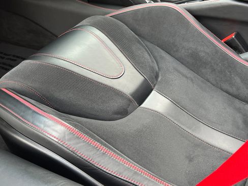 Used 2022 McLaren 720S Performance RWD image 29