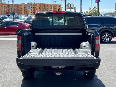 New 2025 Nissan Frontier SV w/ SV Convenience Package