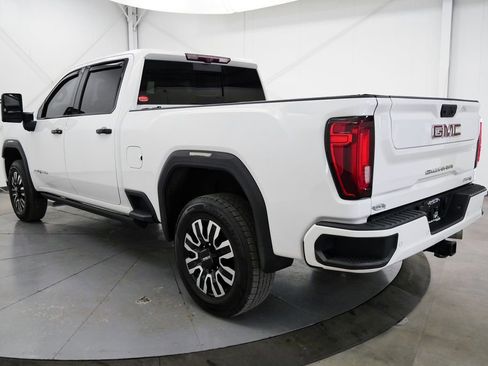 Used 2021 GMC Sierra 2500 AT4 w/ AT4 Premium Plus Package AWD/4WD image 5