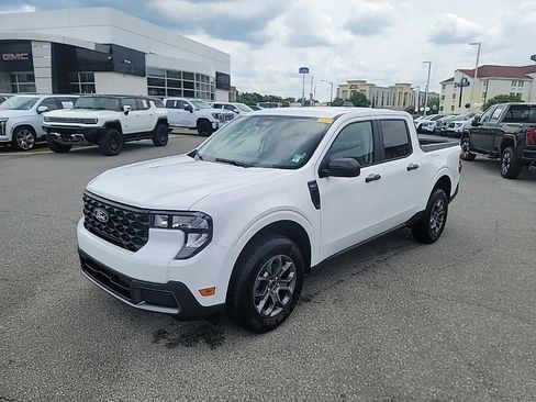 Used 2026 Ford Maverick XLT FWD image 3