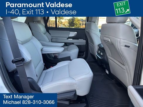 New 2025 Ford Expedition Active image 13