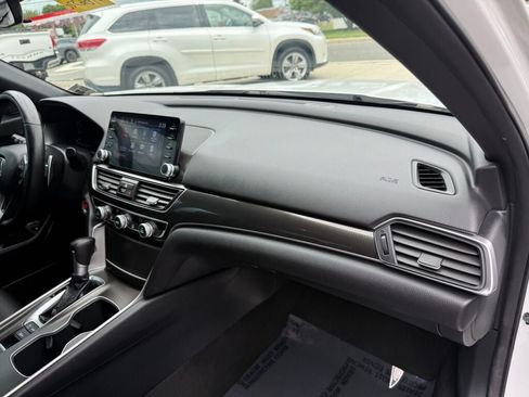 Used 2022 Honda Accord Sport image 28