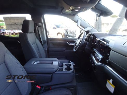 New 2026 Chevrolet Silverado 1500 RST w/ Z71 Off-Road Package AWD/4WD image 17