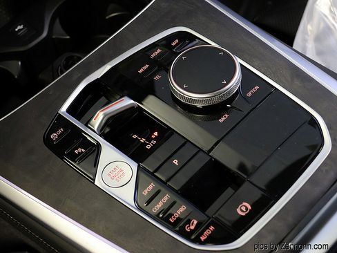 New 2026 BMW X5 xDrive40i w/ M Sport Package image 25