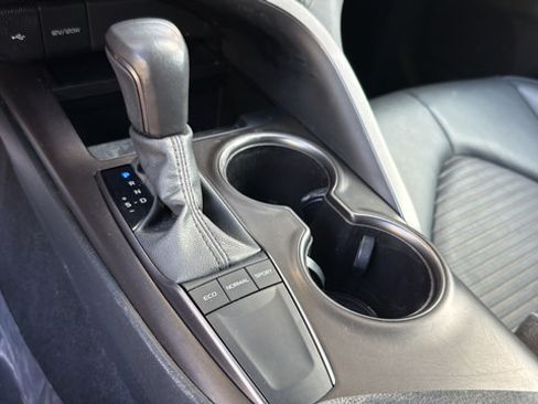 Used 2024 Toyota Camry SE FWD image 18