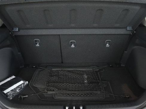 New 2025 Hyundai Venue SEL image 22