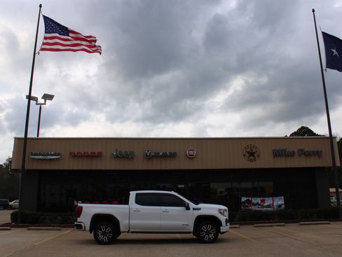 Used 2022 GMC Sierra 1500 AT4 w/ AT4 Premium Package image 6