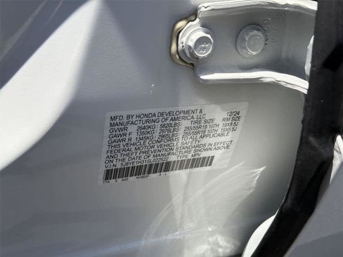 Used 2025 Acura MDX SH-AWD image 23