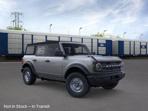 New 2025 Ford Bronco 4-Door image 8