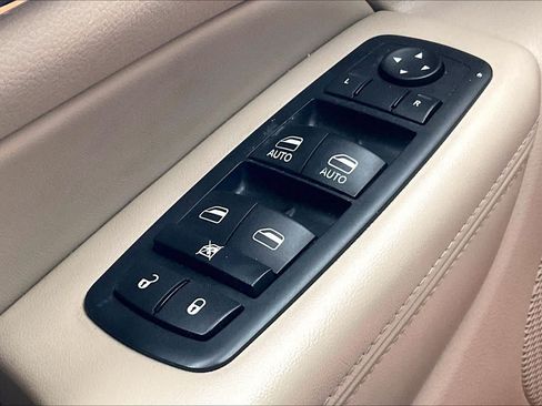 Used 2015 Jeep Grand Cherokee Limited AWD/4WD image 33
