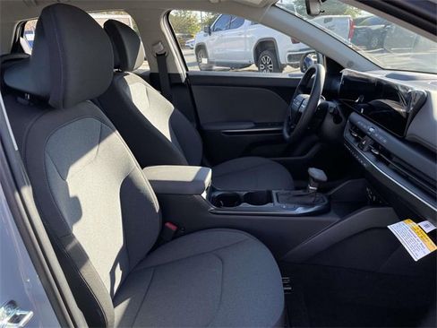 New 2025 Kia K4 LXS image 14