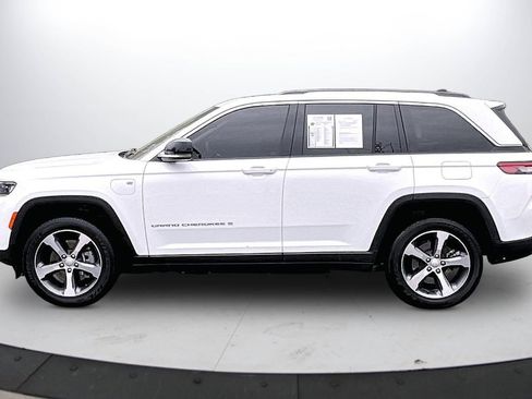Certified 2023 Jeep Grand Cherokee 4xe image 6