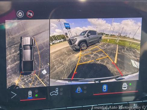 New 2026 GMC Canyon Denali AWD/4WD image 14