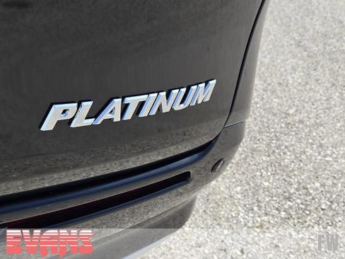 New 2026 Toyota Sienna Platinum image 3