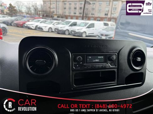 Used 2019 Mercedes-Benz Sprinter 170 Cargo image 19