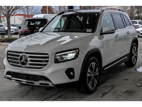 New 2026 Mercedes-Benz GLB 250 4MATIC image 3