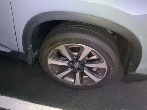 Used 2025 Honda Pilot Touring image 3