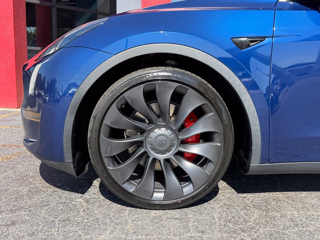 Used 2022 Tesla Model Y Performance AWD/4WD image 9
