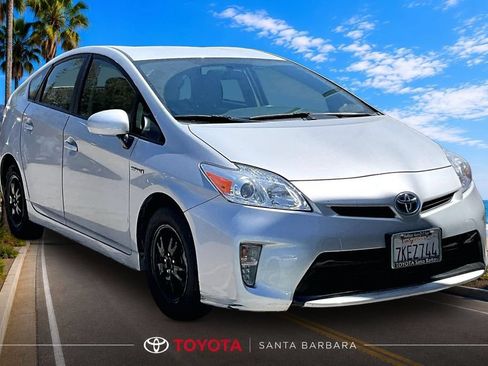 Used 2015 Toyota Prius Three FWD image 1