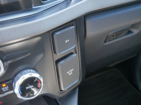 Used 2023 Ford F350 Platinum AWD/4WD image 30