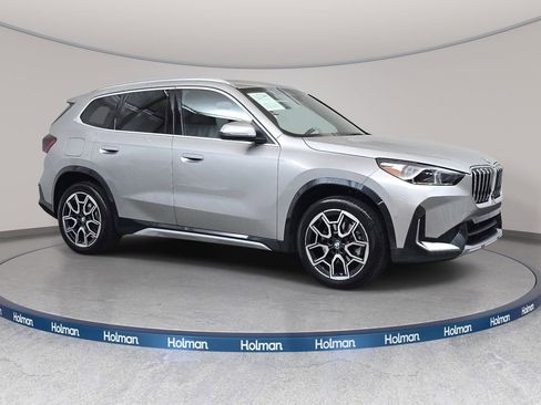 Used 2025 BMW X1 xDrive28i w/ Premium Package AWD/4WD image 4