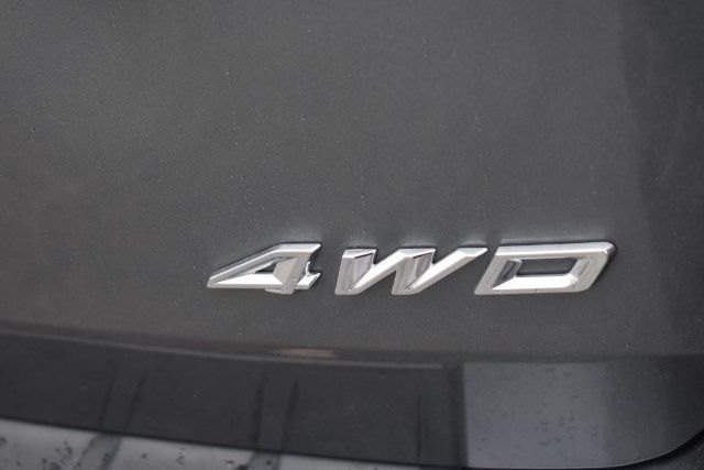 Used 2023 Ford Explorer XLT w/ Equipment Group 202A AWD/4WD image 17