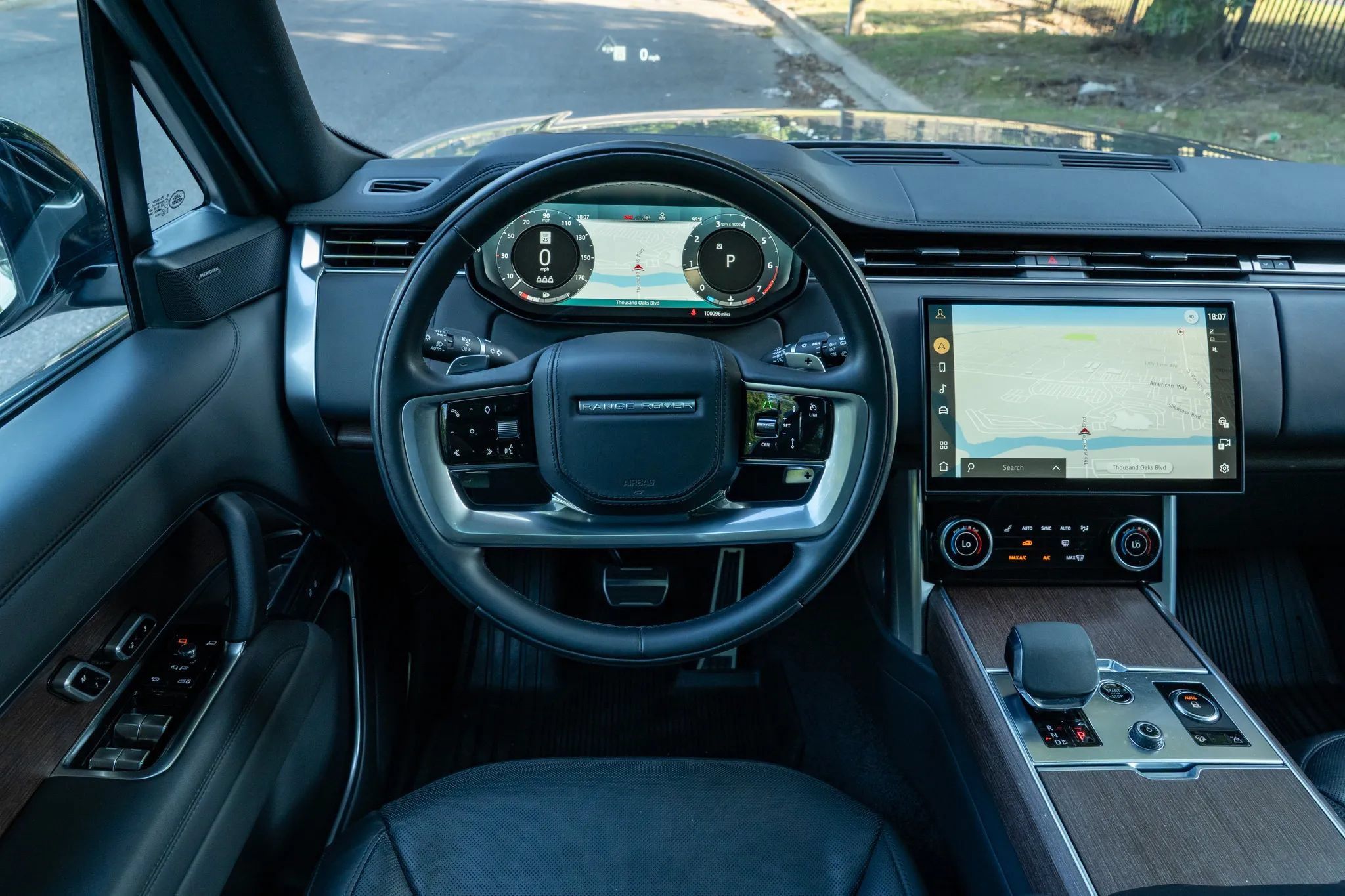 Used 2023 Land Rover Range Rover SE AWD/4WD image 19
