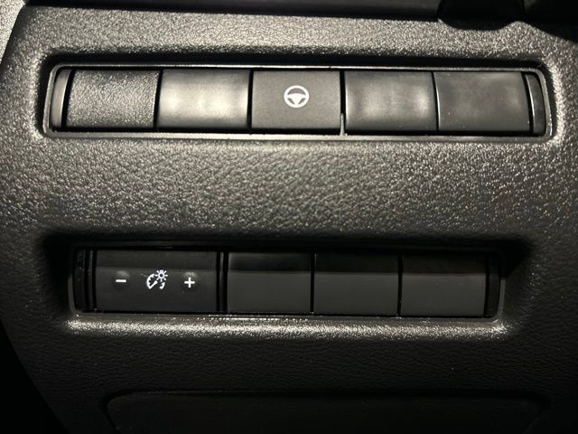 Used 2021 Nissan Rogue SV FWD image 57