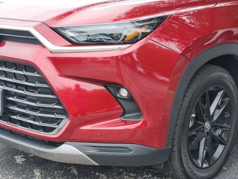 Certified 2025 Toyota Grand Highlander FWD image 8