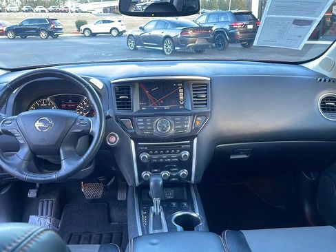 Used 2020 Nissan Pathfinder SL image 26