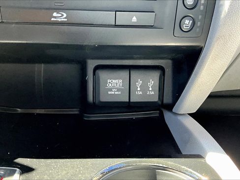 Used 2016 Honda Pilot Elite image 24