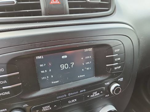 Used 2016 Kia Soul + w/ Designer's Package FWD image 3