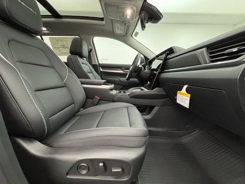 New 2026 GMC Terrain Denali w/ LPO, Floor Liner Package image 38