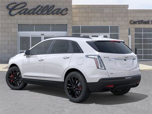 New 2025 Cadillac XT5 Sportv w/ LPO, Onyx Lite Package image 3