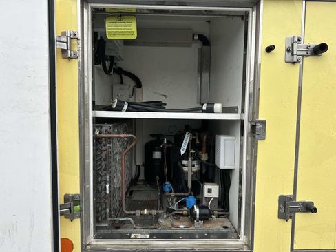 Used 2019 Ford E-450 and Econoline 450 Super Duty w/ Power Windows & Locks Group image 20