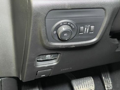 New 2025 Jeep Grand Cherokee Limited w/ MOPAR Finishing Package image 19