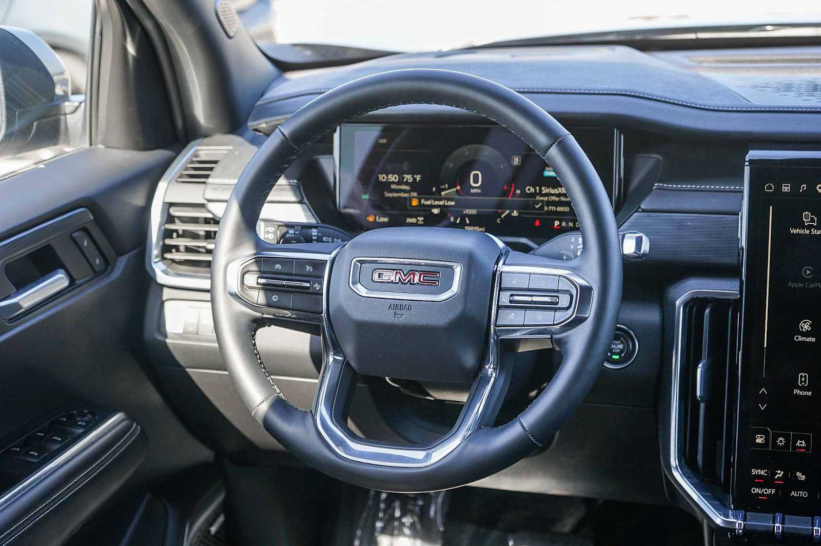 Used 2026 GMC Acadia Elevation w/ Elevation Premium Package AWD/4WD image 15
