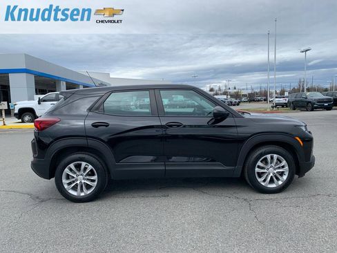 Used 2022 Chevrolet TrailBlazer LS image 8