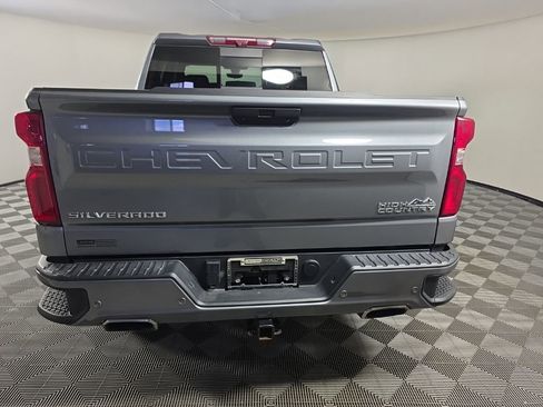 Used 2021 Chevrolet Silverado 1500 High Country w/ Technology Package AWD/4WD image 4