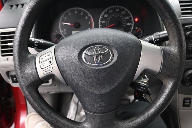 Used 2012 Toyota Corolla LE FWD image 10